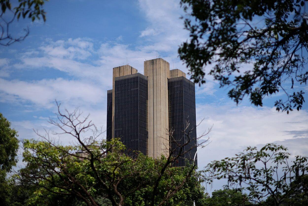 PF mira ex-diretor do Banco Central na mesma operação que prendeu Vorcaro, aponta jornal